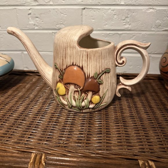ARNEL’S CERAMIC MUSHROOM PITCHER 1977 - Picture 1 of 7